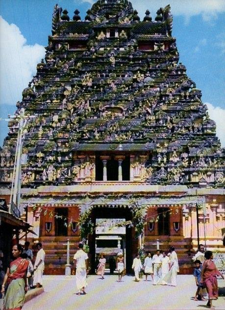 LAMINA V11374: Templo de Gopuram, India