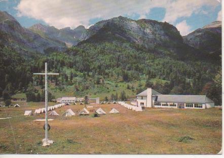 Postal E06779: Hecho- Pirineo Aragones Selva de Oza. Campamento Ramiro el Monje