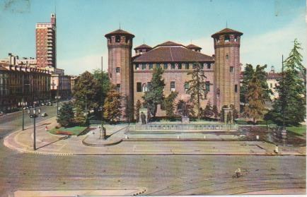 Postal E06802: Milano. Piazza Castello. Palazzo Madama dalla parte medioevale