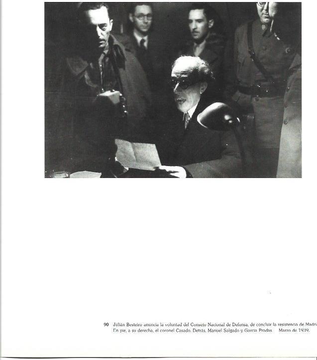 LAMINA 31550: Julian Besteiro anuncia concluir la resistencia de Madrid en 1939