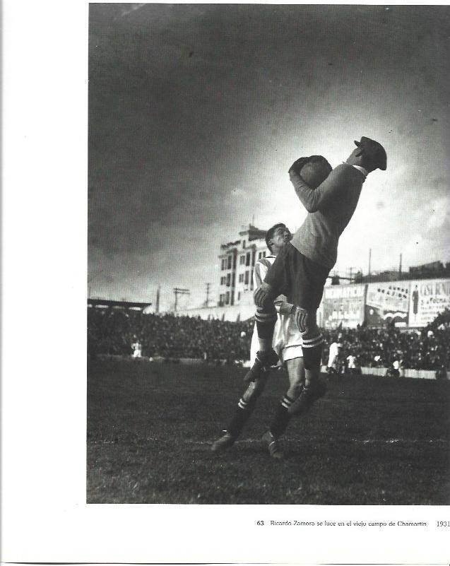 LAMINA 31536: Ricardo Zamora en el campo de Chamartin