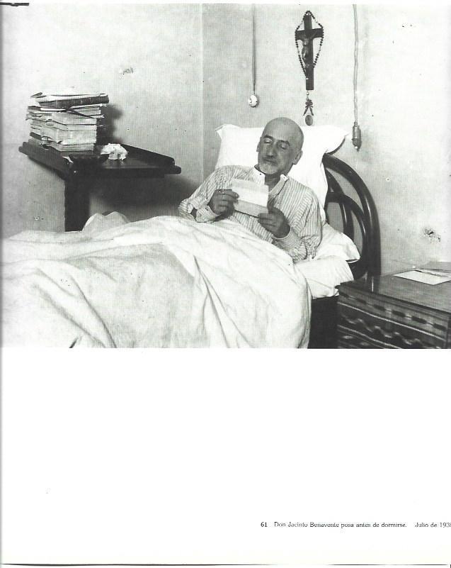 LAMINA 31535: Jacinto Benavente en 1930
