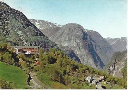 POSTAL L03869: Hotel Stalheim en Noruega