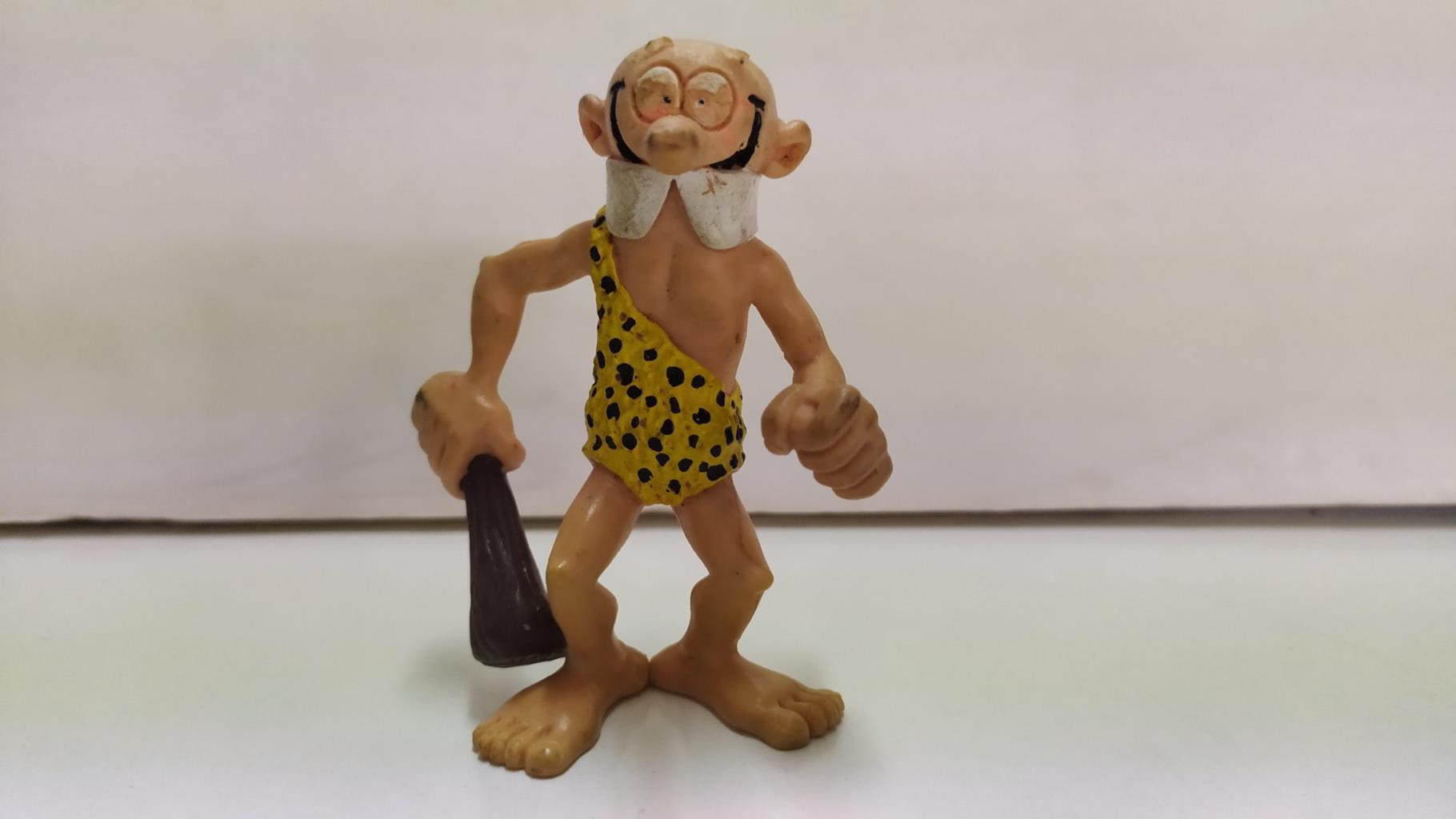 FIGURA: Mortadelo troglodita