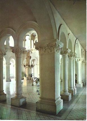 POSTAL L04110: Colegio de las RRMM Adoratrices de Guadalajara