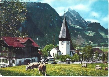 POSTAL L04502: Iglesia en el campo