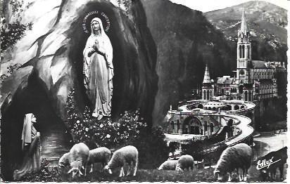 POSTAL L04676: Lourdes. Virgen y Basilica