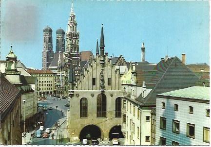 POSTAL L04354: Casas e iglesia en Munich