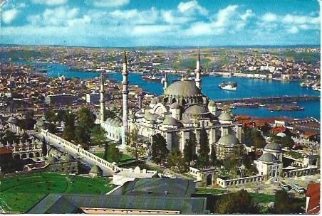 POSTAL L04380: Vista aerea de la Mezquita de Sultanhamet en Estambul