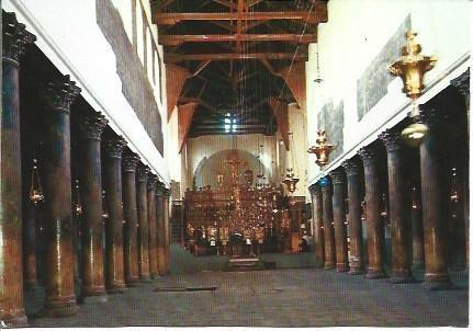 POSTAL L04460: Interior de la Iglesia de la Natividad en Belen