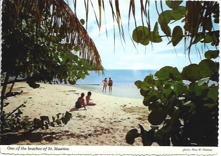 POSTAL L04438: Playa de San Maarten, Antillas Holandesas