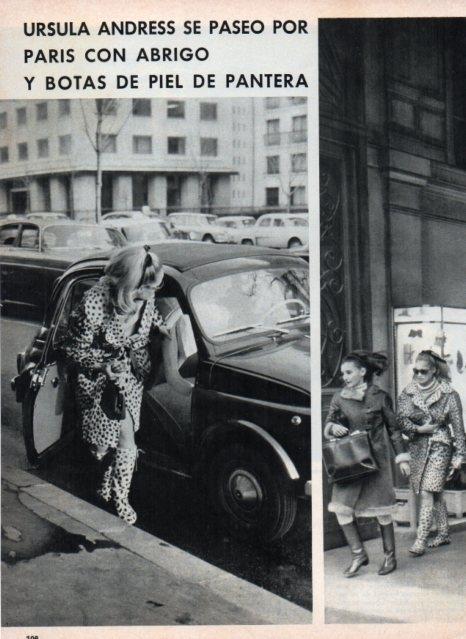 LAMINA V17364: Ursula Andress en Paris