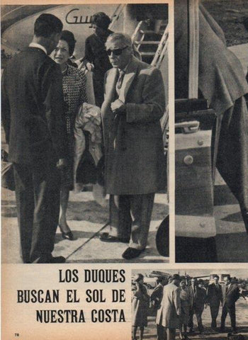 LAMINA V17400: Los Duques de Windsor en el aeropuerto de Malaga
