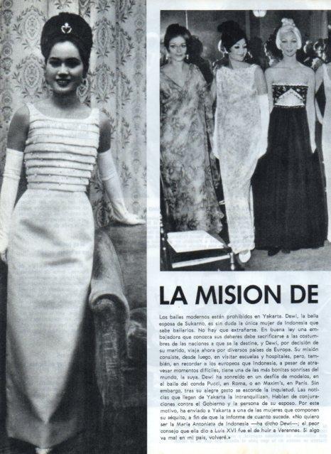 LAMINA V17295: Dewi Sukarno en un desfile de modelos