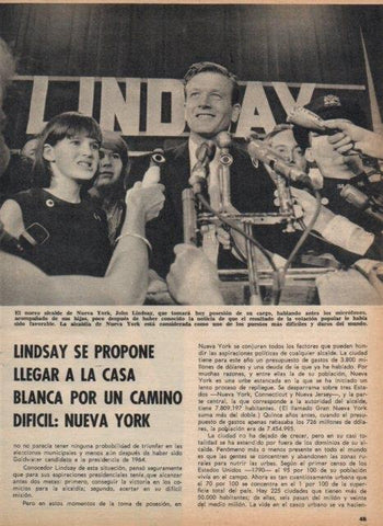 LAMINA V17548: John Lindsay ante los microfonos