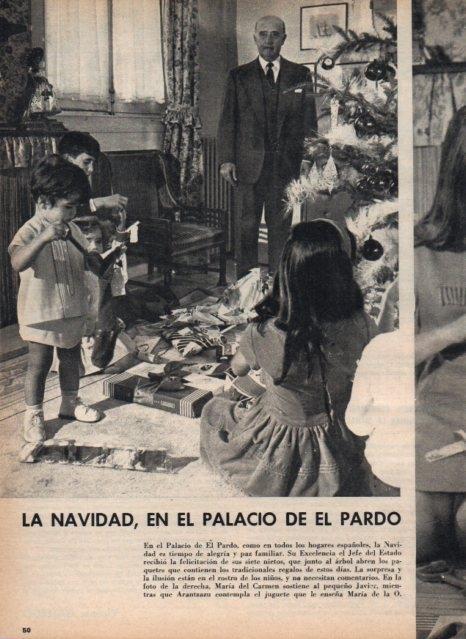 LAMINA V17549: Franco y sus nietos en Navidad, Palacio de Oriente
