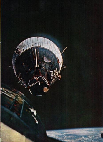 LAMINA V17489: Capsula Geminis VI en el espacio