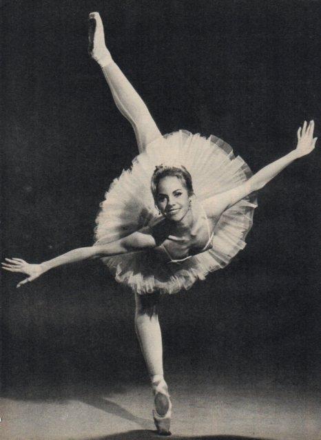 LAMINA V17009: Mirelle Negre bailarina