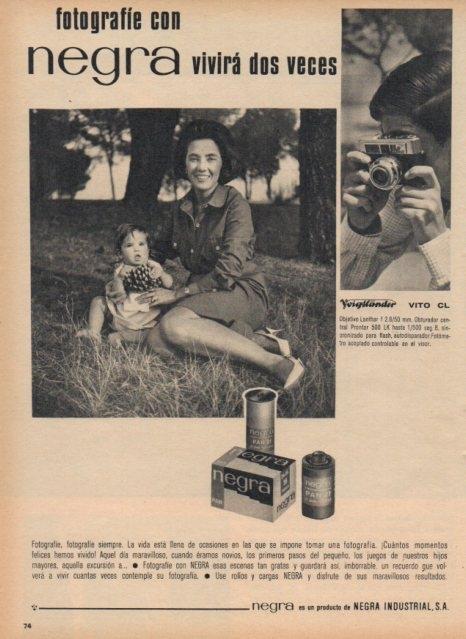 LAMINA V17053: Publicidad carrete fotografico Negra 