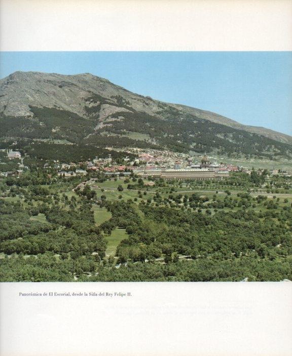 LAMINA V17789: Silla del Rey del Monasterio del Escorial. Panoramica del Escorial