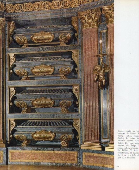 LAMINA V17627: Monasterio del Escorial. Primer paño de enterramientos de Reinas