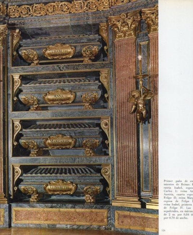 LAMINA V17627: Monasterio del Escorial. Primer paño de enterramientos de Reinas