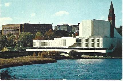POSTAL L04874: Finlandia Hall en Helsinki