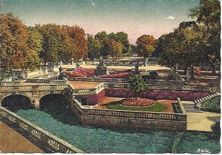 POSTAL L04712: Jardin de la Fontine en Nimes