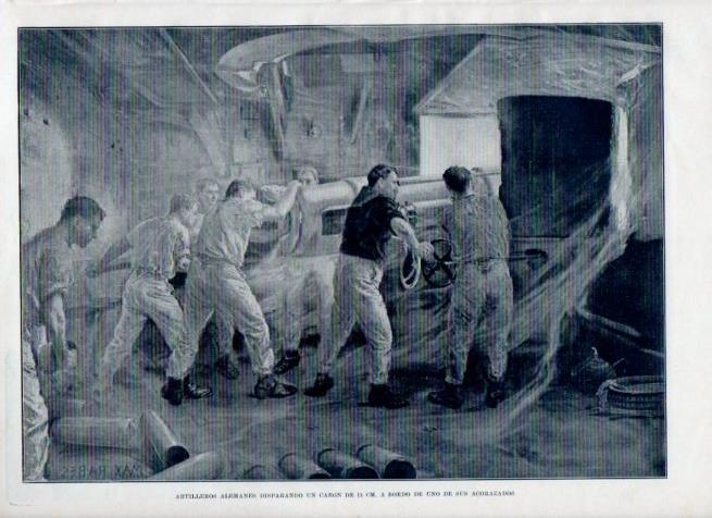 LAMINA V17910: Artilleros alemanes disparando un cañon en acorazado