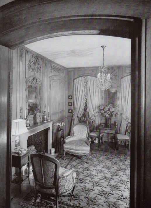 LAMINA V18835: The Sitting Room of Tourelle in Southampton, N.Y.