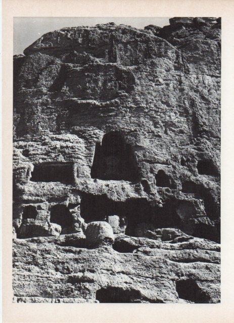 LAMINA V18768: Acantilado del valle de Bamiyan