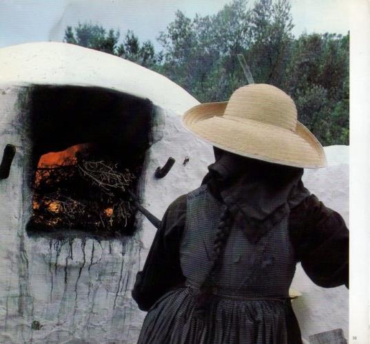 LAMINA V19596: Horno de leña en Ibiza