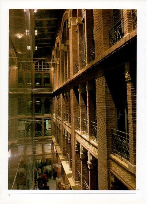 LAMINA V19433: Palau de la Musica de Barcelona. Fachada del auditorio rehabilitada por Tusquets