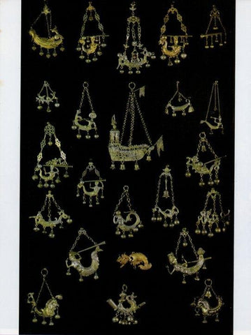 LAMINA V19647: Museu Maritim de Barcelona. Col.leccio de zing-zings amb motius maritims