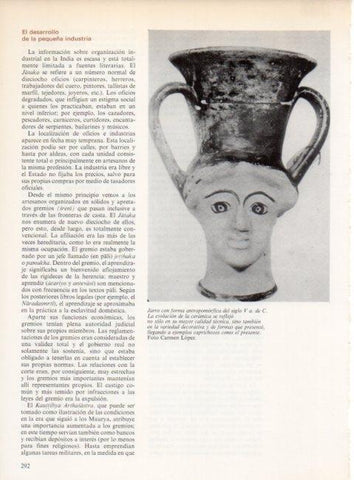 LAMINA V19281: Jarro con forma antropomorfica siglo V a. de C.