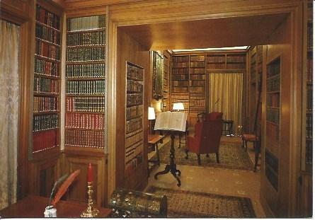POSTAL L05102: Biblioteca del Palacio de Viana en Cordoba