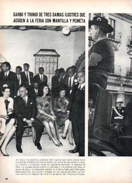 LAMINA V21805: Principes de Monaco,Jacqueline Kennedy y la duquesa de Alba en la Maestranza
