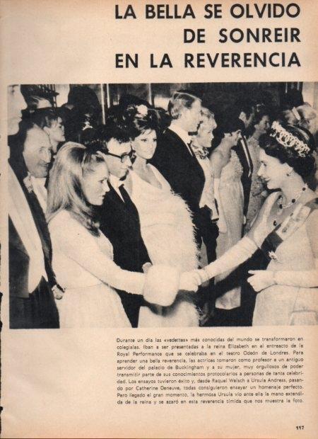 LAMINA V21712: Isabel II Ursula Andress Raquel y Welsch en Londresç