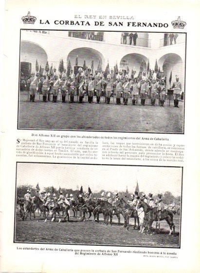 LAMINA V22710: Alfonso XIII con los abanderados del Arma de Caballeria