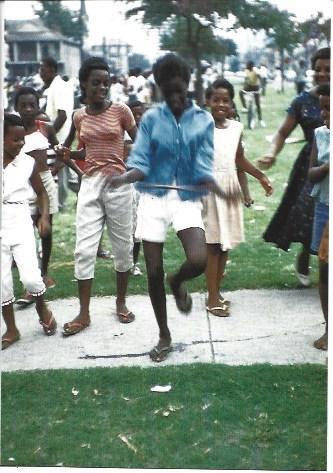 POSTAL A1357: Street Dancers en New Orleans. 1960