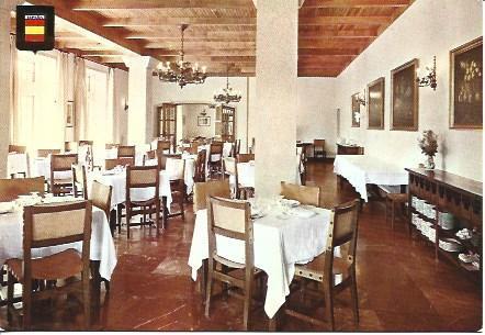 POSTAL L05995: Comedor del Parador Nacional de Tuy