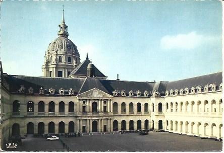 POSTAL L05958: Igleisa de Saint Louis en Paris