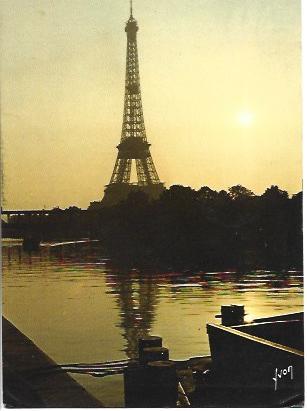 POSTAL L06044: Puesta de sol en la Tour Eiffel