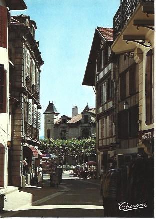 POSTAL L06048: Rue de la Republique en Saint Jean de Luz