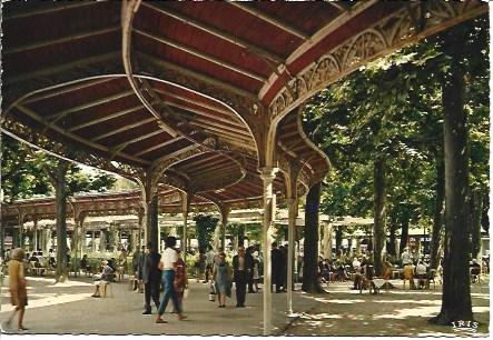 POSTAL L05876: Galeria en Vichy