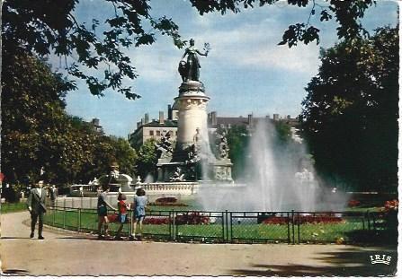 POSTAL L05900: Place Carnot de Lyon