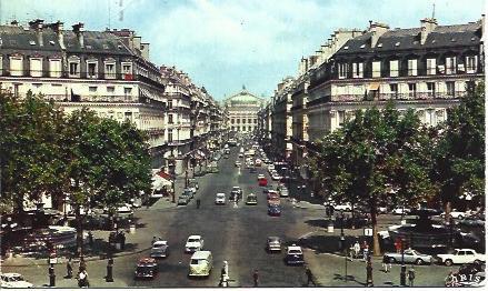 POSTAL L05905: Avenida de la Opera en Paris