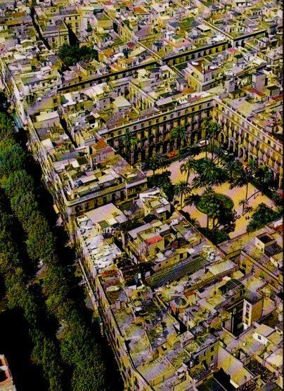 LAMINA V26186: Vista aeria de la Plaça Reial de Barcelona