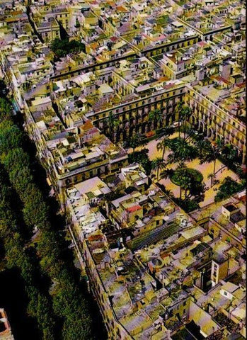 LAMINA V26186: Vista aeria de la Plaça Reial de Barcelona