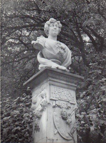 LAMINA V28078: Monumento a Josepa Teixidor i Torres, Barcelona